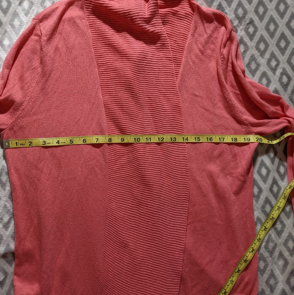 Coral cardigan Sweater Boho Ribbed Detailing Longer Length in Front Size Medium - Picture 10 of 16